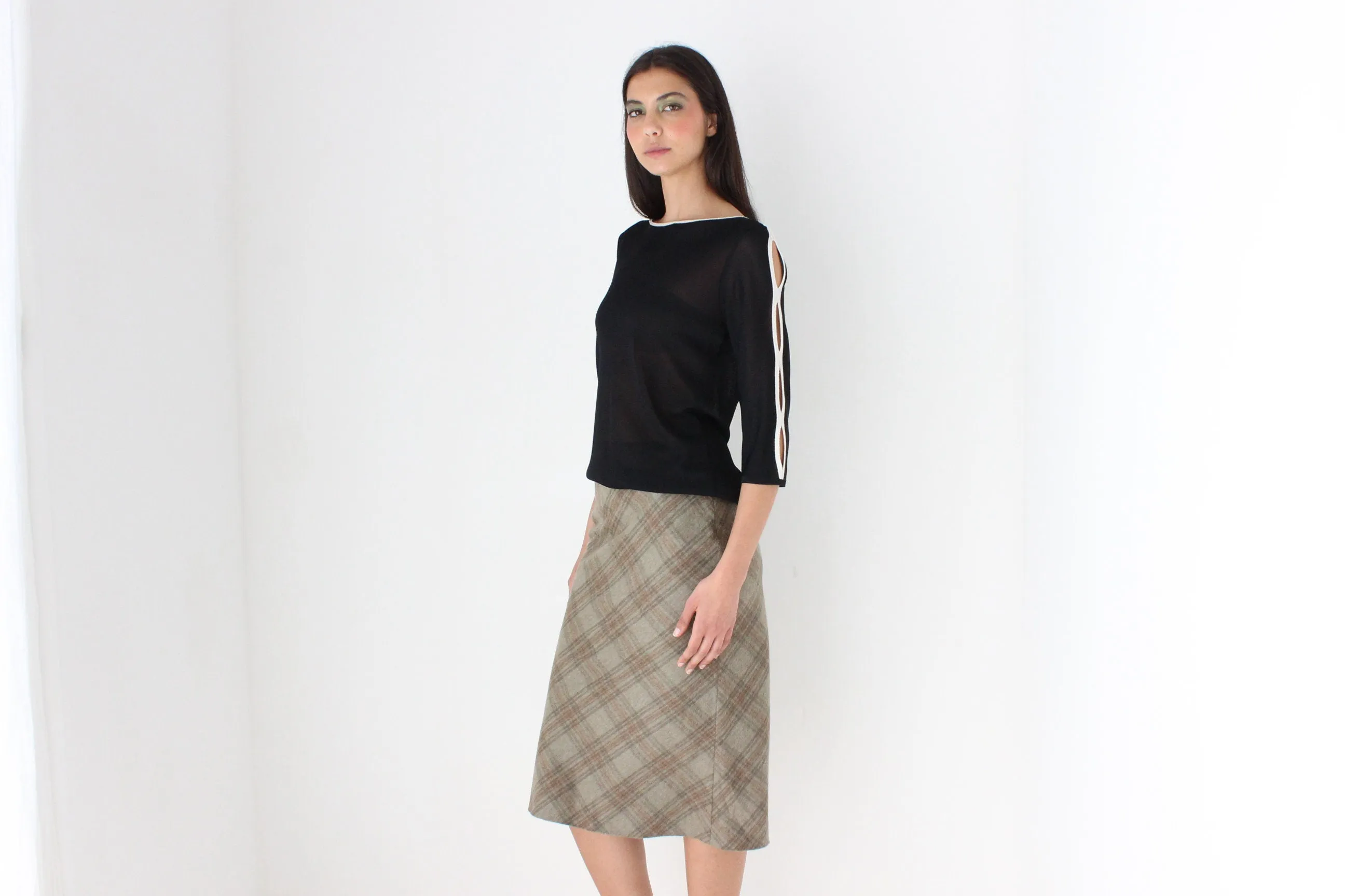 2000s Monochrome Cut Out Knit Top