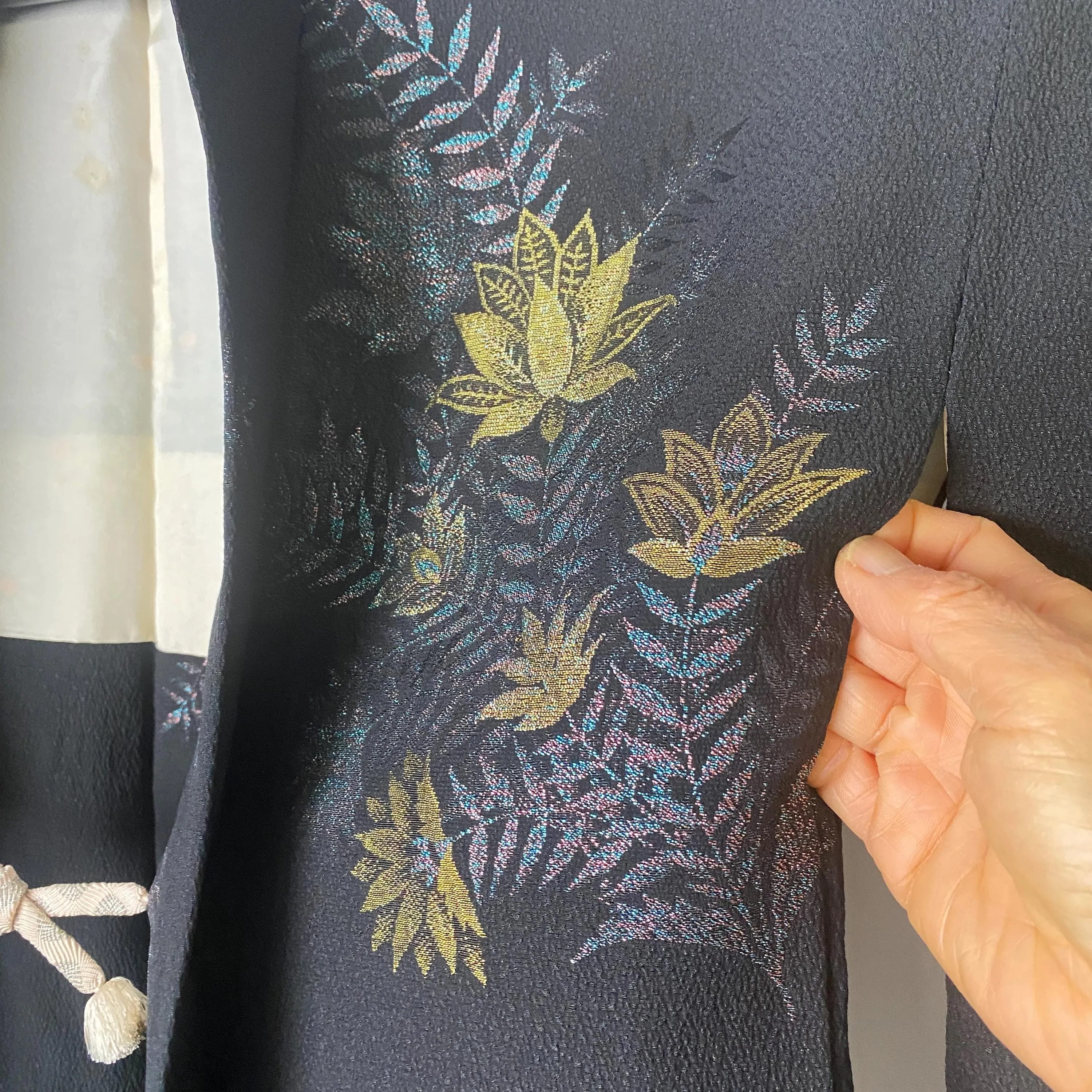 Black and Gold Haori, Japanese Kimono, Traditional, Floral pattern, Cardigan, Women's Jacket, Silk Long outer, Casual Layer, Versatile-A
