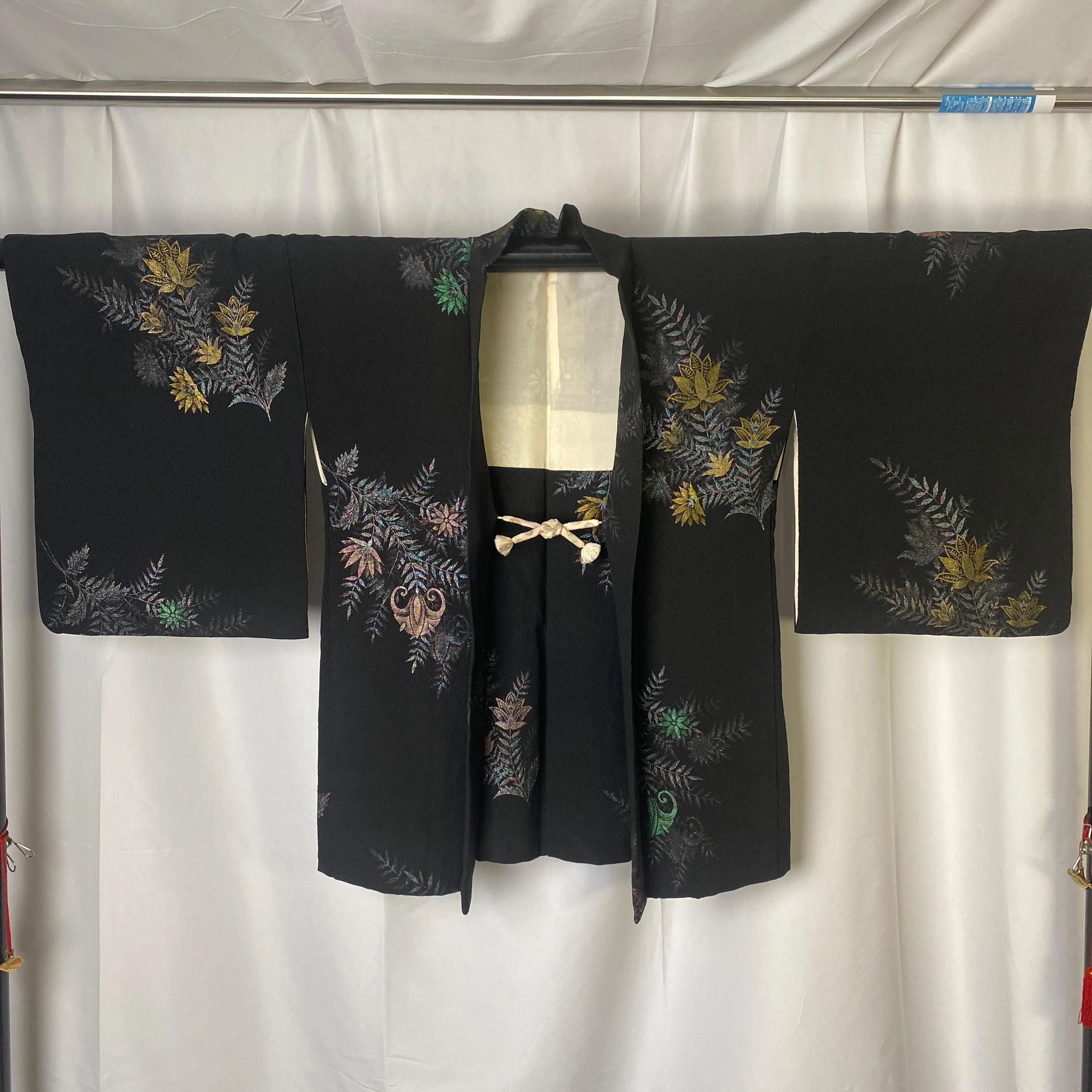 Black and Gold Haori, Japanese Kimono, Traditional, Floral pattern, Cardigan, Women's Jacket, Silk Long outer, Casual Layer, Versatile-A