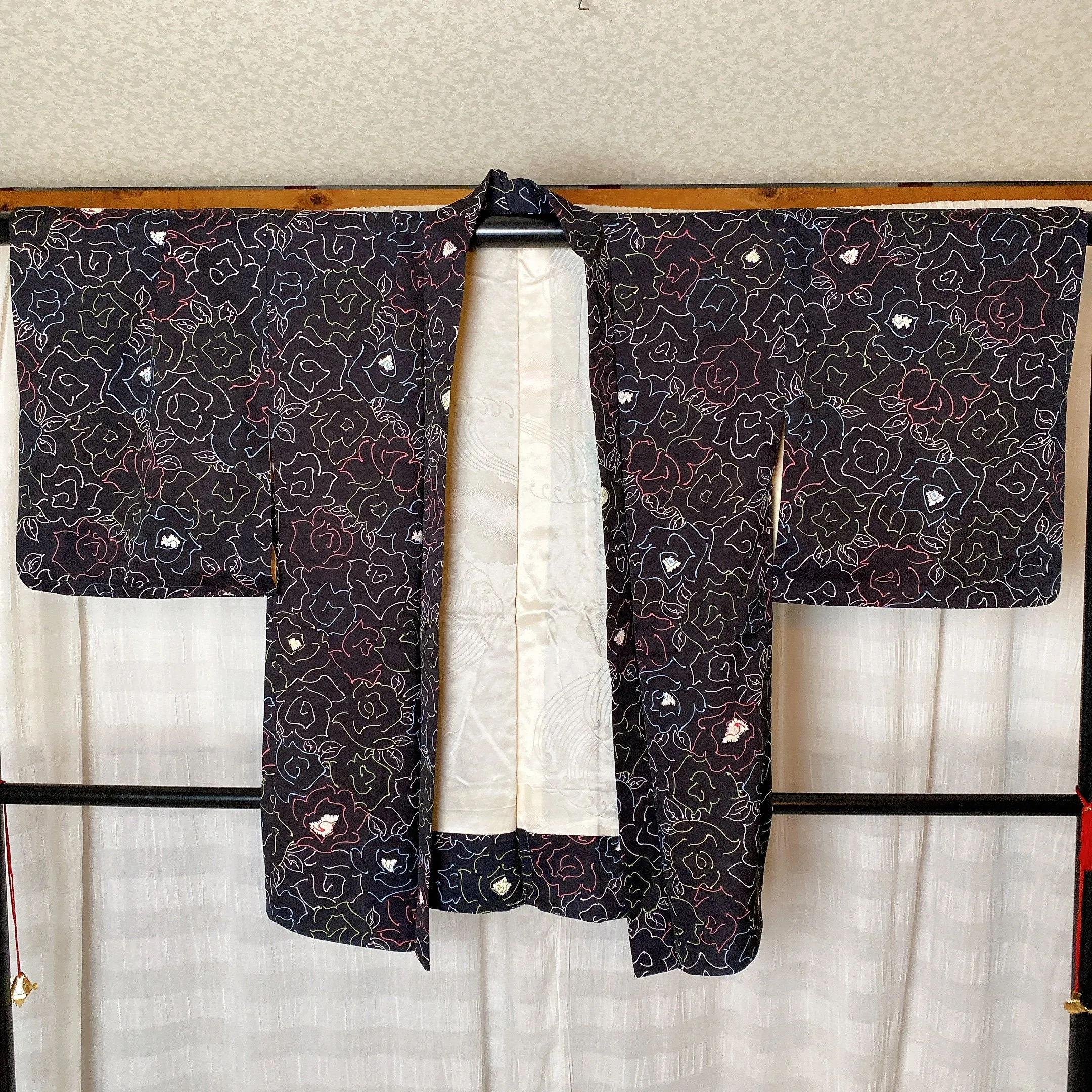 Black Rose Haori Cardigan, Flower Print, Women's Jacket, Vintage kimono, Silk Long outer, Japanese style, Casual Layer, Versatile-F